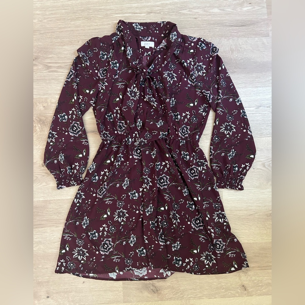 LOFT Outlet floral long sleeve dress size medium